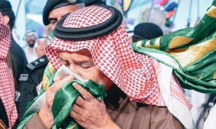 هل سيكون إجازة؟!.. قرار ملكي بتحديد يوم العلم السعودي من الملك سلمان في هذا التاريخ من كل عام