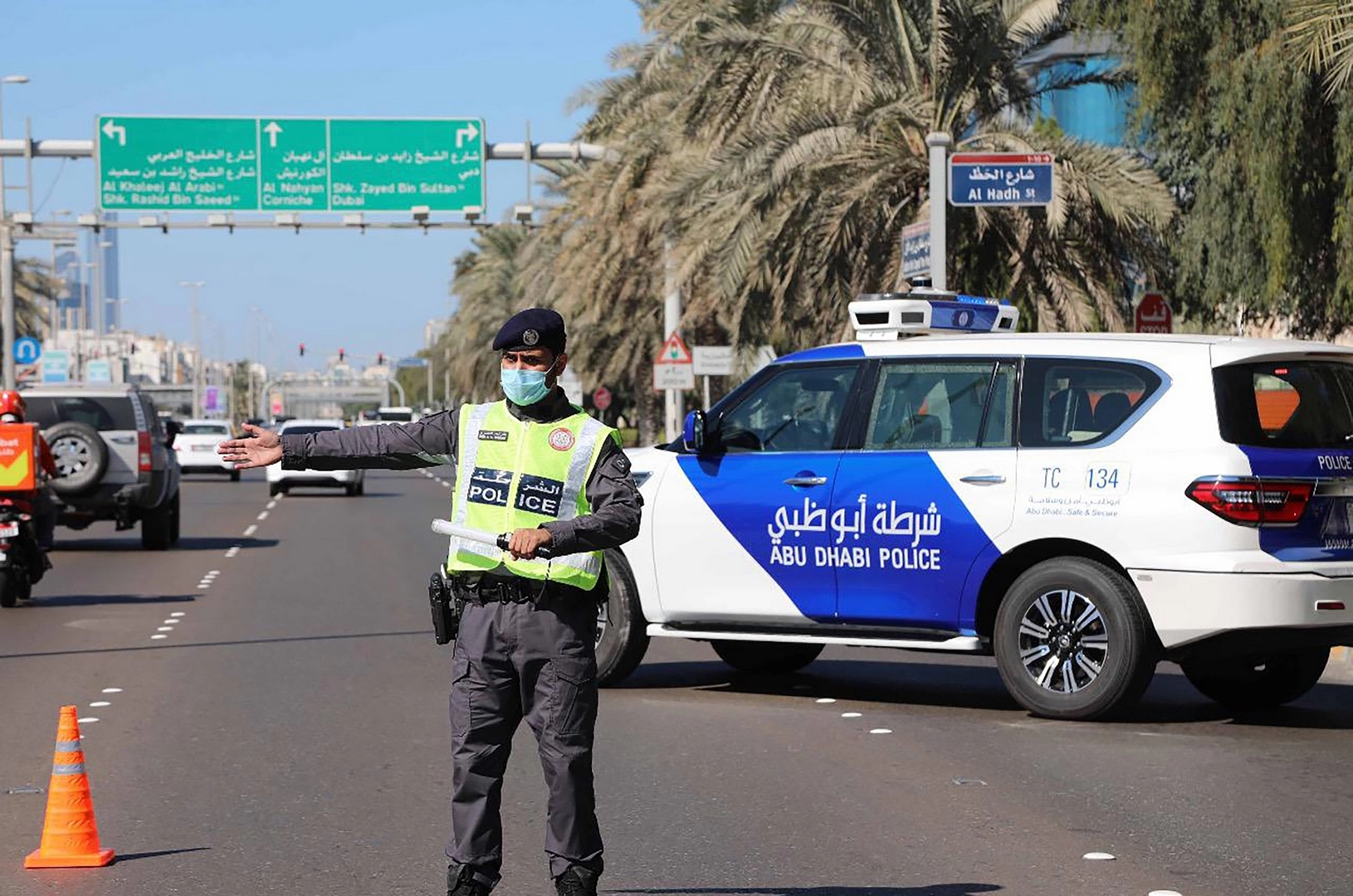 تحذير هام .. شرطة الامارات تهيب بالسائقين عدم الخروج إلا للضرورة