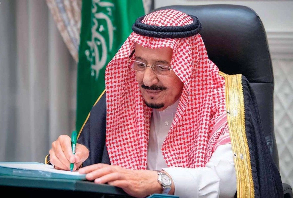 عاجل .. المغتربين في السعودية يحصلون على مكرمة ملكية .. الملك سلمان يوافق على إلغاء سعودة هذه المهن والسماح لهم بالعمل فيها !!