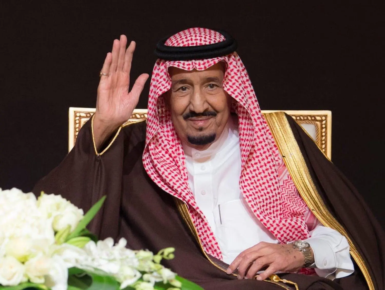 السعودية عاجل… لا رسوم ولا كفيل ..خادم الحرمين الشريفين يعلن الخبر السعيد للمغتربين!