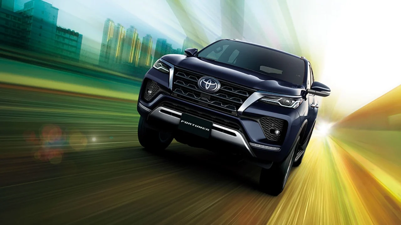 سيارة Toyota Fortuner 2024 أقوي سيارة دفع رباعي بالسعودية بتصميمات داخلية وخارجية متفوقة من عبد اللطيف جميل