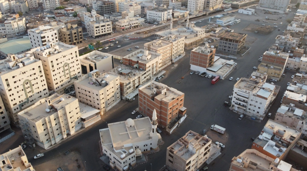 عاجل .. امانة المدينة المنورة تحدث قائمة الأحياء المهددة بالإزالات لعام 1445 هجرياً مع تحديد مواعيد التعويضات 