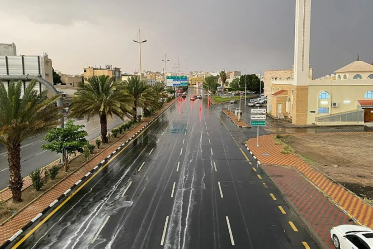 بيان هام من المركز الوطني للأرصاد الجوية أمطار غزيرة في طريقها لأهالي السعودية إحذروا خلال هذة الأوقات