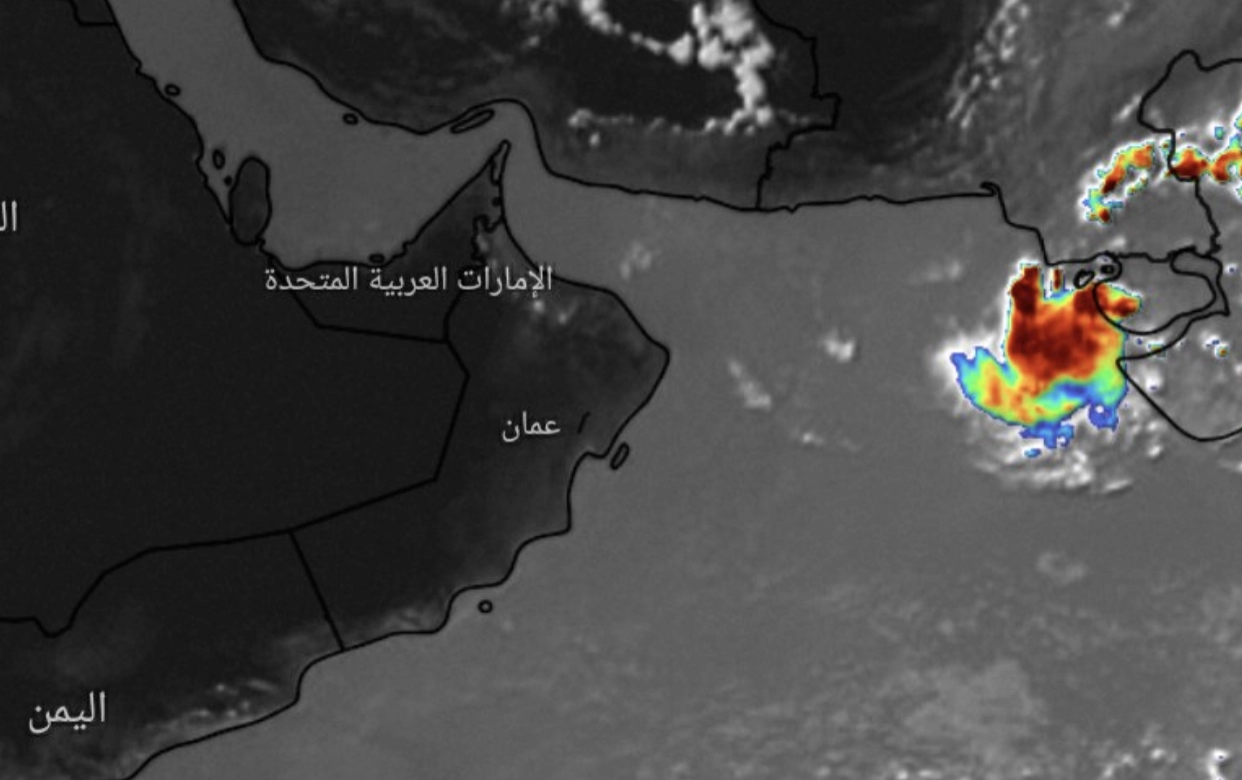 حالة الطقس في سلطنة عمان .. توقعات بتشكل حالة مدارية قادمة خلال الأسبوع المُقبل
